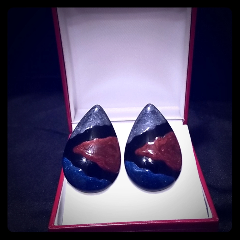 Pierce earrings